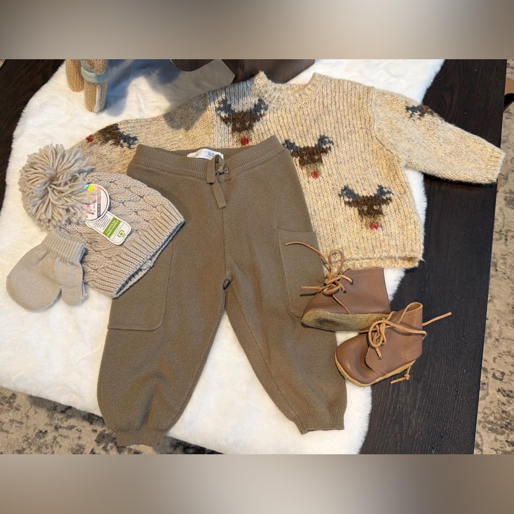 ZARA reindeer sweater, joggers, hat & mittens
